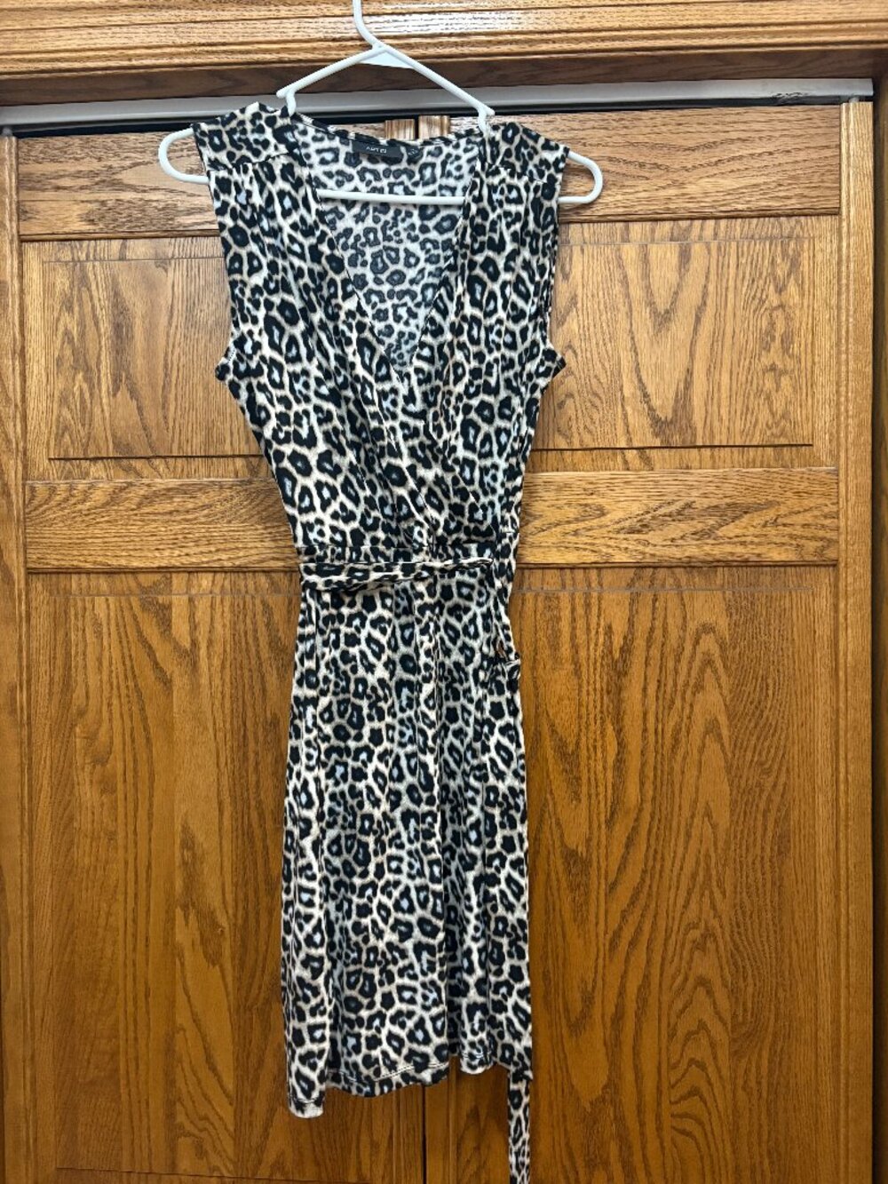 Leopard print midi dress with belt tie